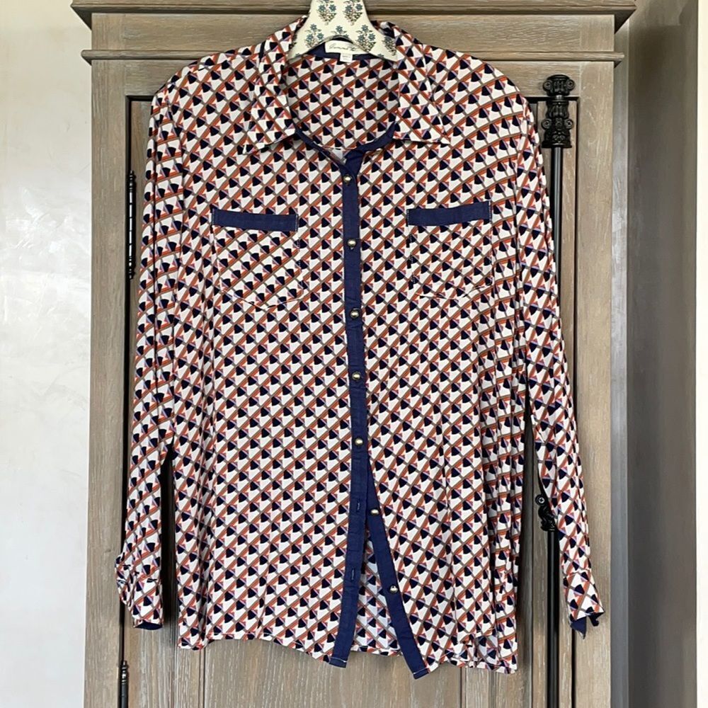 Nordstrom’s Comme Toi button down shirt navy large